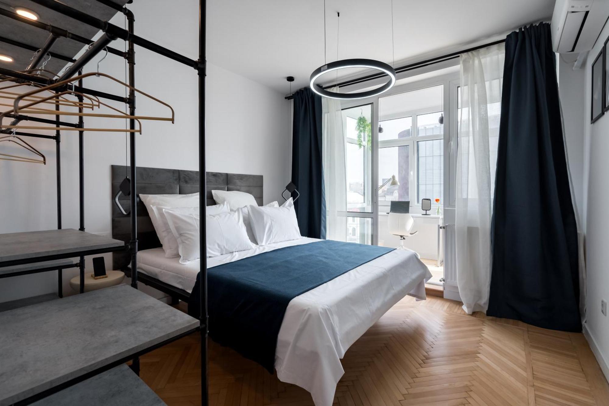 Central Aesthetic Apartment Bucharest Exterior photo